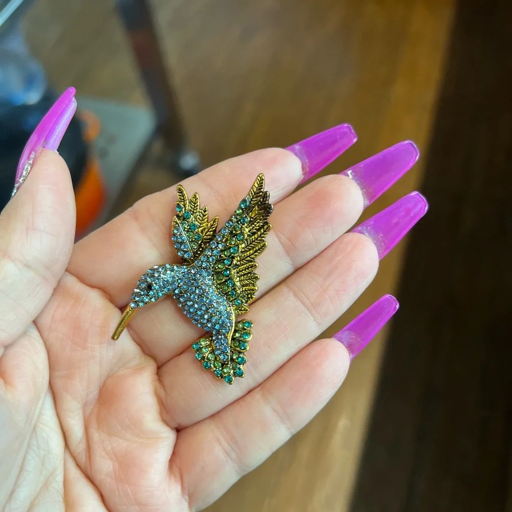 Elegant Gold and Silver Hummingbird Brooch